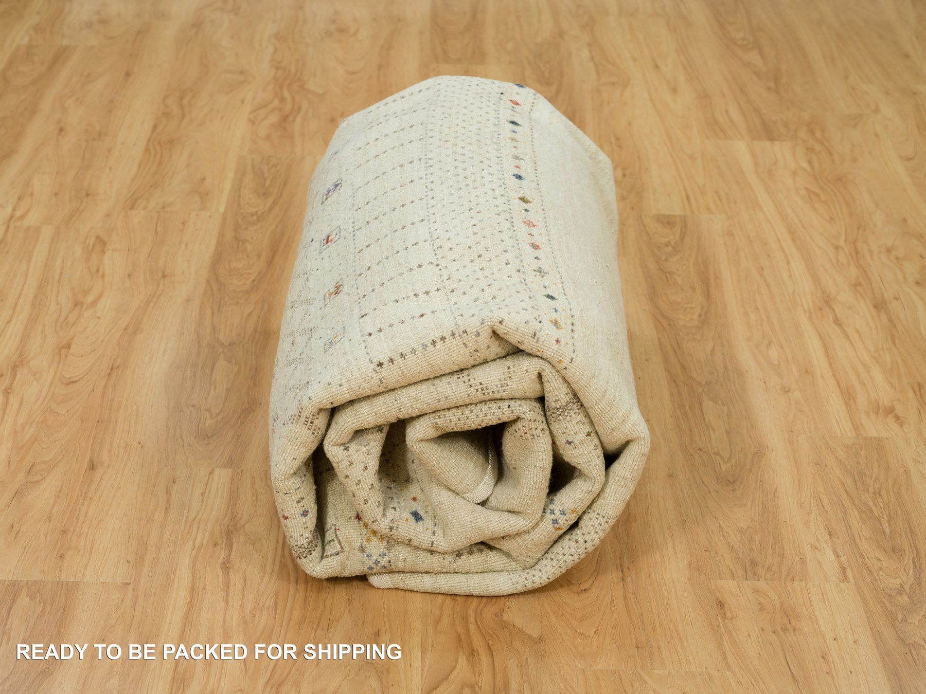 Modern & Contemporary Rugs LUV813555